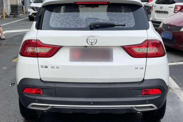 Used Brilliance V3 2017 1.5L Automatic Smart Version Exterior 2