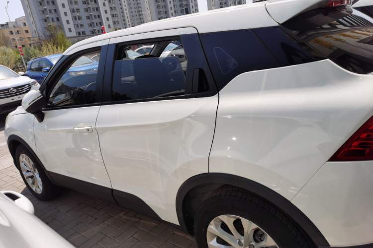 Used Brilliance V3 2017 1.5L Manual Comfort Model Exterior 3