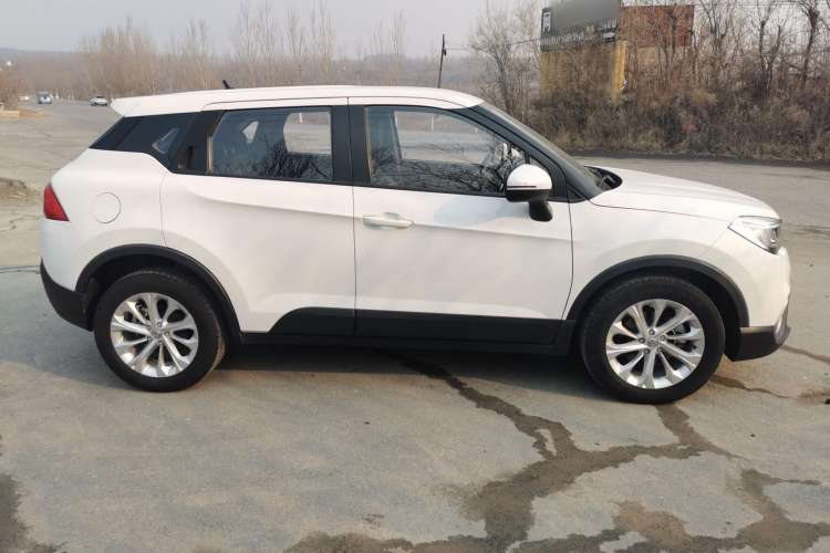 Used Brilliance V3 2017 1.5L Manual Comfort Model Exterior 3