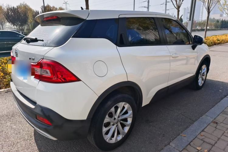 Used Brilliance V3 2017 1.5L Automatic Comfort Model Exterior 3