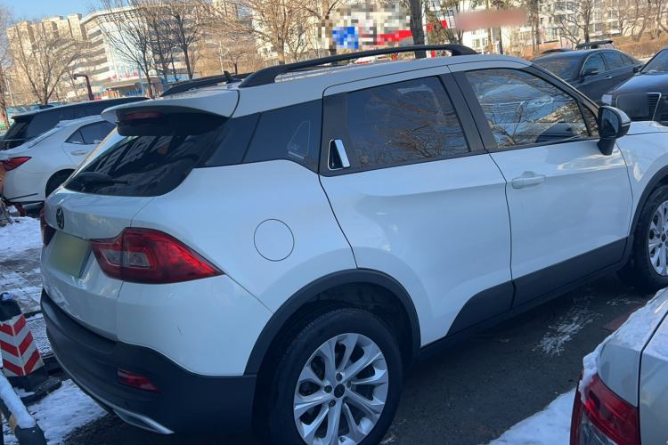 Used Brilliance V3 2017 1.5L Automatic Elite Model Exterior 3