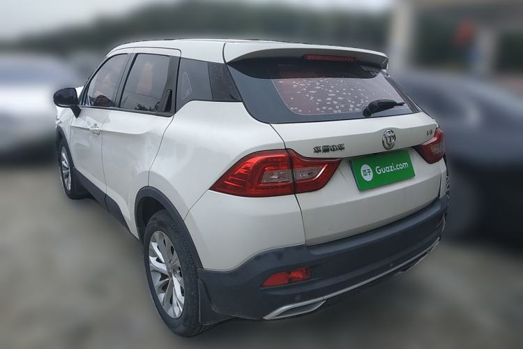 Used Brilliance V3 2017 1.5L Automatic Smart Version Exterior 3
