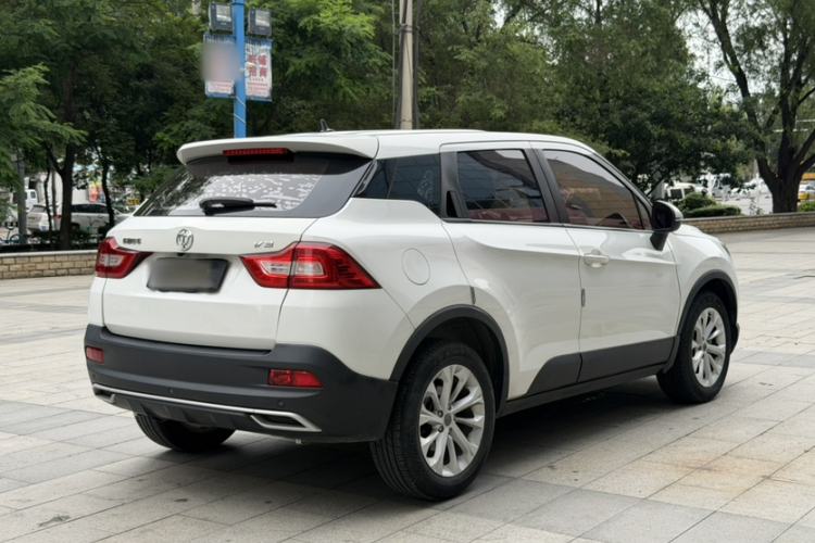 Used Brilliance V3 2017 1.5L Automatic Smart Version Exterior 3