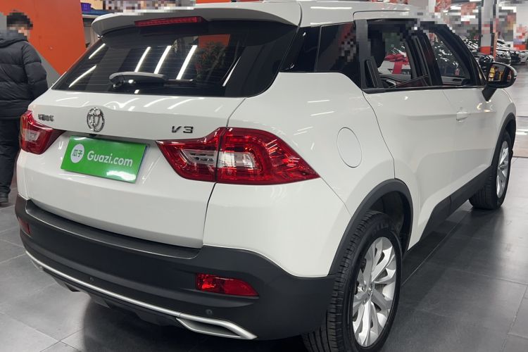 Used Brilliance V3 2017 1.5L Automatic Smart Version Exterior 3