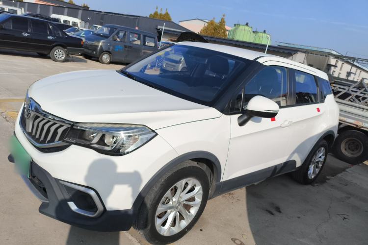 Used Brilliance V3 2017 1.5L Automatic Comfort Model Exterior 3