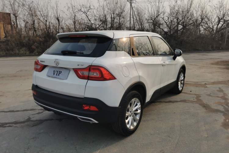 Used Brilliance V3 2017 1.5L Manual Comfort Model Exterior 4