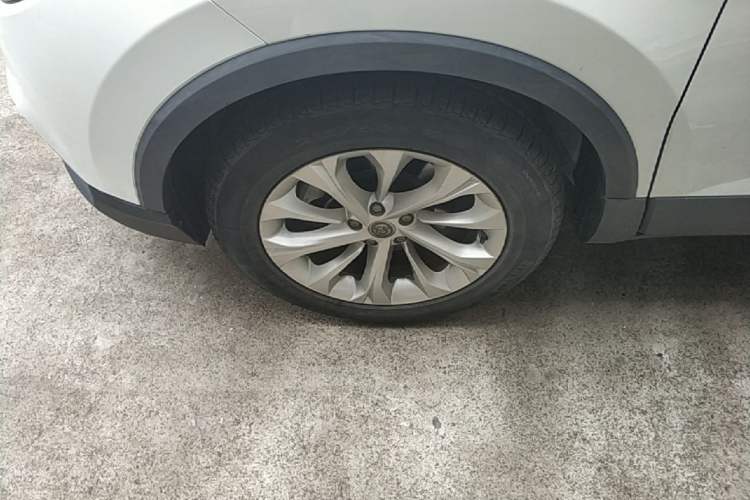 Used Brilliance V3 2017 1.5L Manual Smart Model Exterior 4