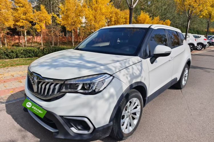 Used Brilliance V3 2017 1.5L Automatic Comfort Model Exterior 4