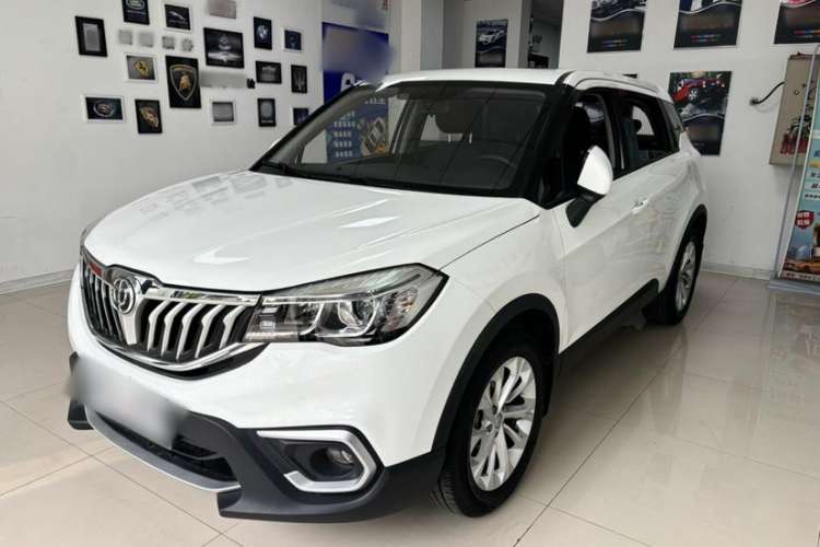 Used Brilliance V3 2017 1.5L Manual Smart Model Exterior 4