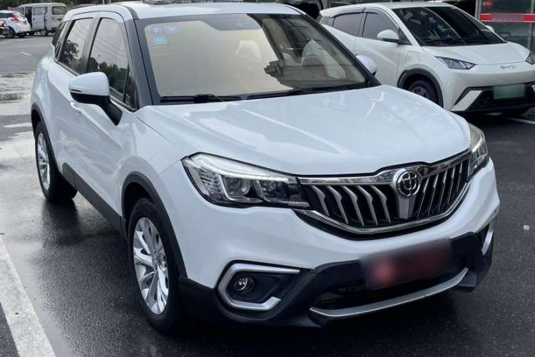Used Brilliance V3 2017 1.5L Automatic Smart Version Exterior 4