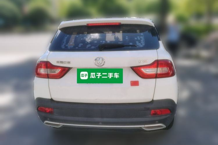 Used Brilliance V3 2017 1.5L Automatic Comfort Model Exterior 4
