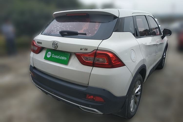 Used Brilliance V3 2017 1.5L Automatic Smart Version Exterior 5