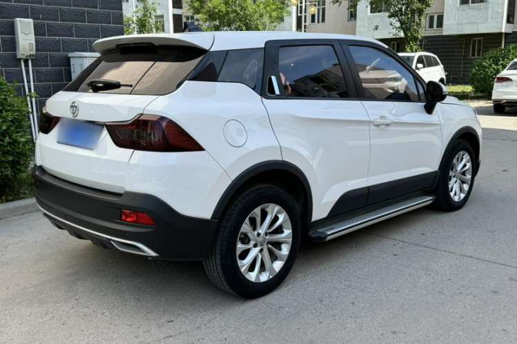 Used Brilliance V3 2017 1.5L Automatic Comfort Model Exterior 5