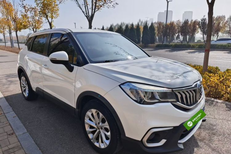 Used Brilliance V3 2017 1.5L Automatic Comfort Model Exterior 6