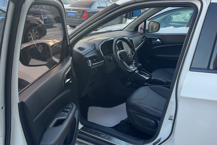 Used Brilliance V3 2017 1.5L Automatic Elite Model Exterior 6