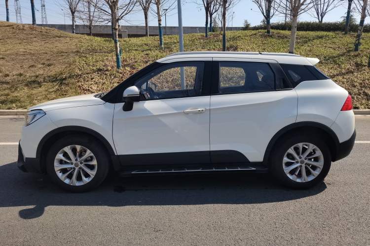 Used Brilliance V3 2017 1.5L Automatic Smart Version Exterior 6