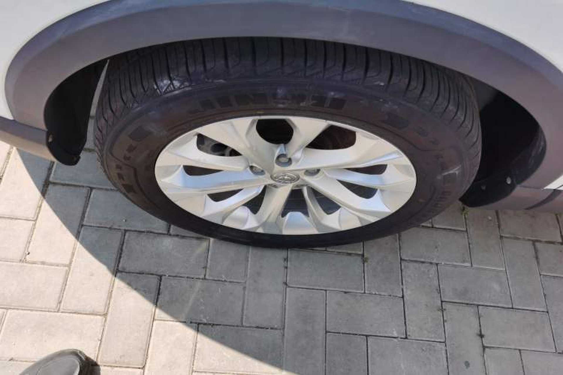 Used Brilliance V3 2017 1.5L Manual Comfort Model Exterior 7