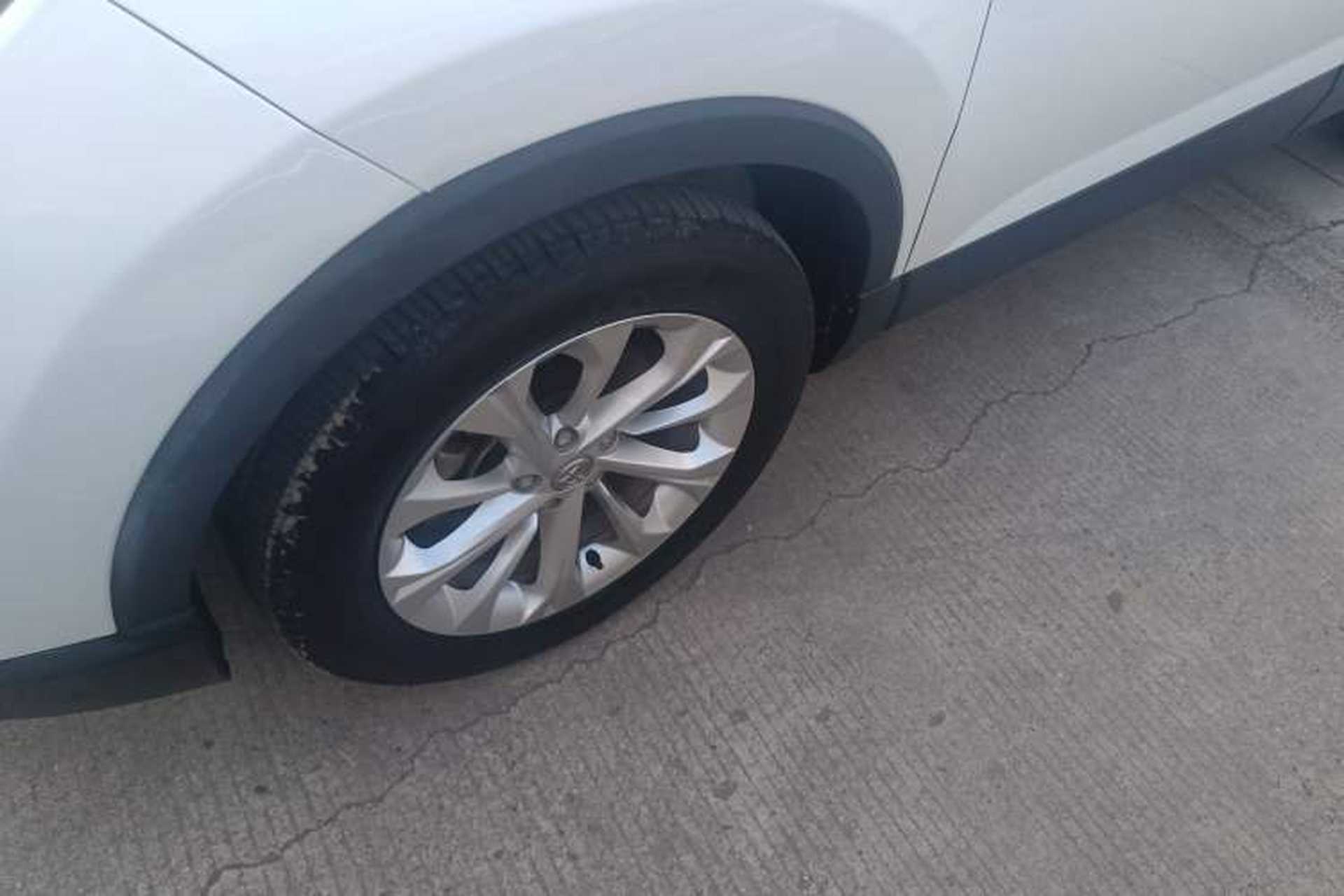 Used Brilliance V3 2017 1.5L Manual Comfort Model Exterior 7