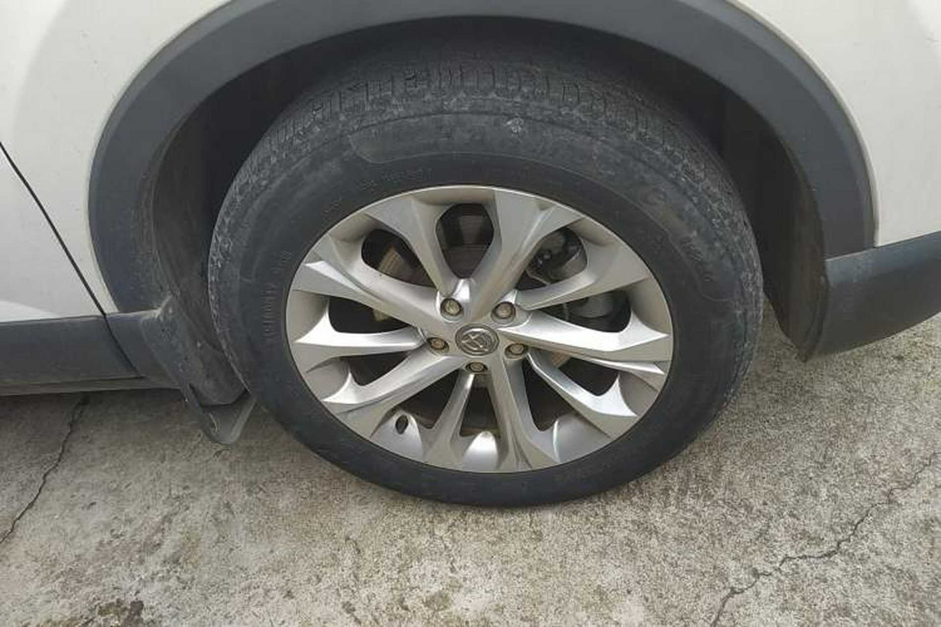 Used Brilliance V3 2017 1.5L Automatic Smart Version Exterior 7