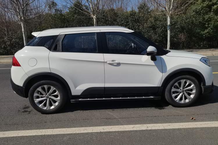 Used Brilliance V3 2017 1.5L Automatic Smart Version Exterior 7