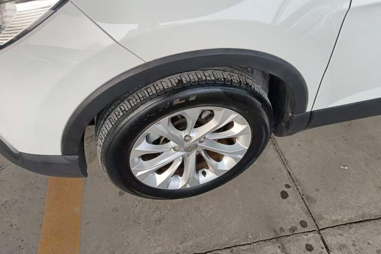 Used Brilliance V3 2017 1.5L Manual Smart Model Exterior 7