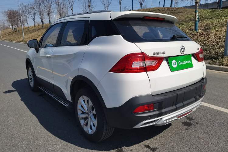 Used Brilliance V3 2017 1.5L Automatic Smart Version Exterior 8