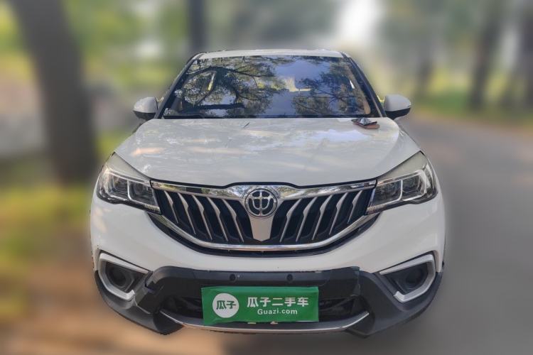 Used Brilliance V3 2017 1.5L Manual Base Version Front