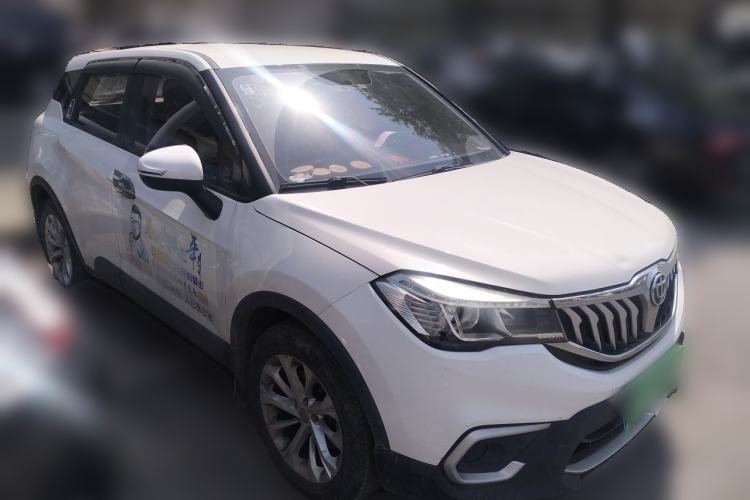 Used Brilliance V3 2017 1.5L Manual Comfort Model Front Right 45 Deg