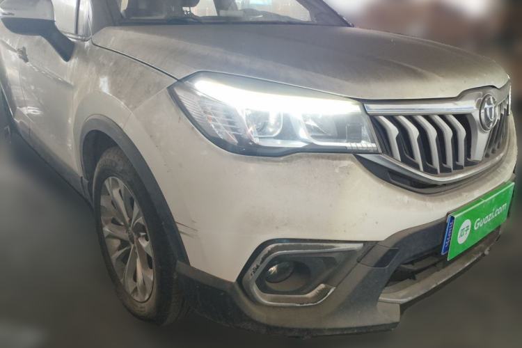 Used Brilliance V3 2017 1.5L Manual Smart Model Front Right 45 Deg