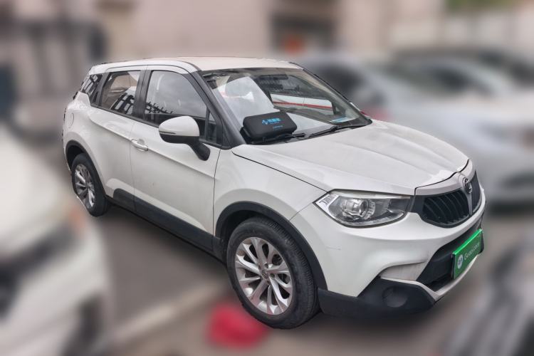 Used Brilliance V3 2017 1.5L Manual Comfort Model Front Right 45 Deg