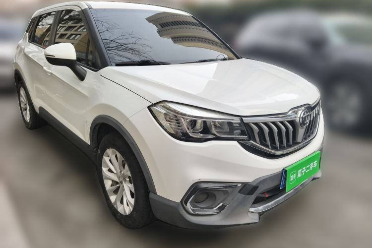 Used Brilliance V3 2017 1.5L Manual Comfort Model Front Right 45 Deg