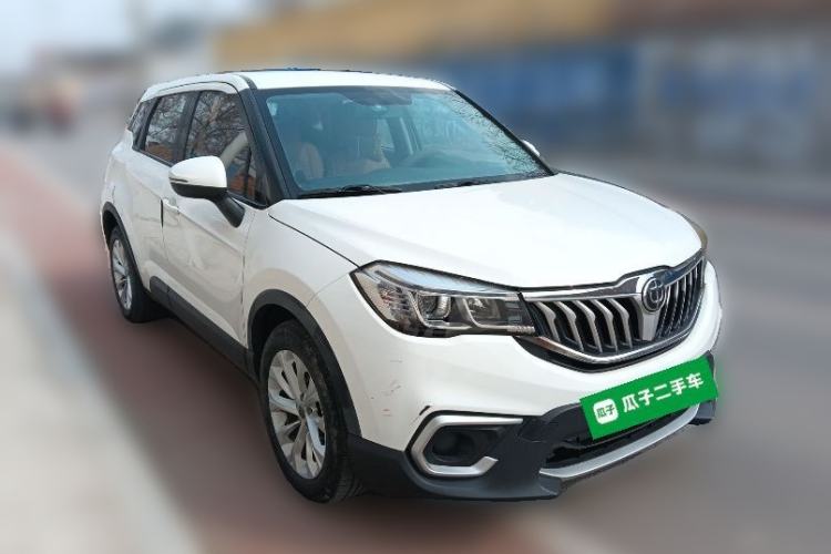 Used Brilliance V3 2017 1.5L Manual Comfort Model Front Right 45 Deg