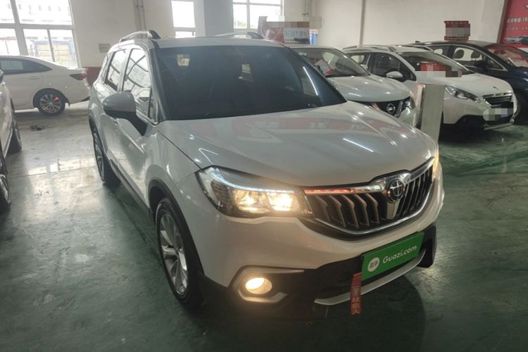 Used Brilliance V3 2017 1.5L Manual Smart Model Front Right 45 Deg
