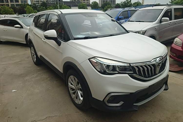 Used Brilliance V3 2017 1.5L Manual Comfort Model Front Right 45 Deg