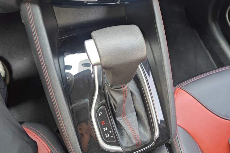 Used Brilliance V3 2017 1.5L Automatic Smart Version Gear Lever