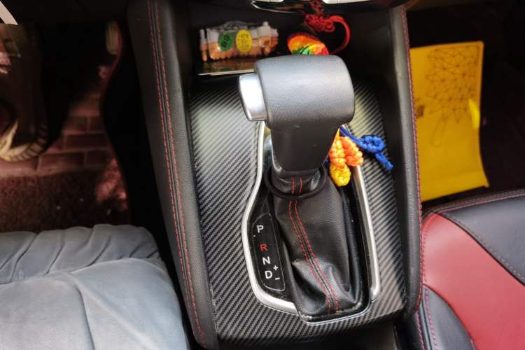 Used Brilliance V3 2017 1.5T Automatic Flagship Model Gear Lever