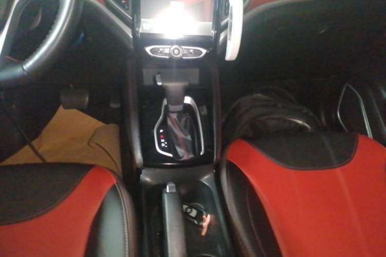 Used Brilliance V3 2017 1.5L Automatic Smart Version Gear Lever