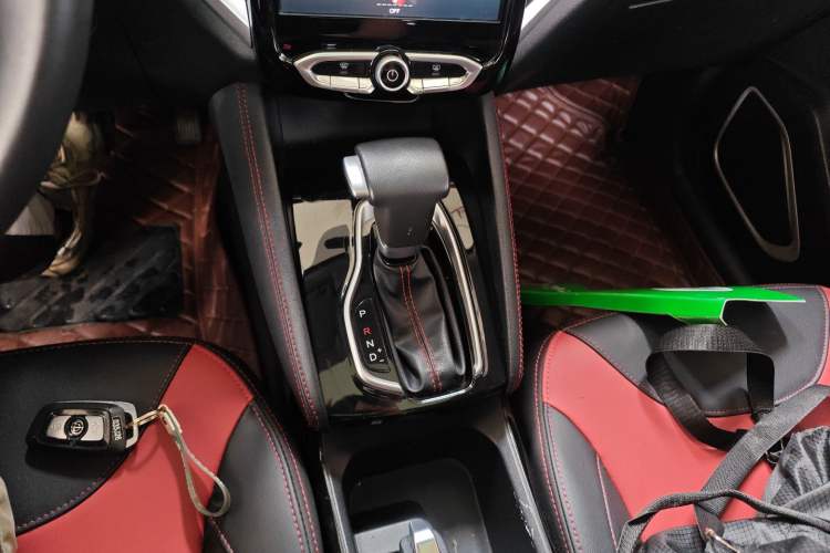 Used Brilliance V3 2017 1.5L Automatic Smart Version Gear Lever