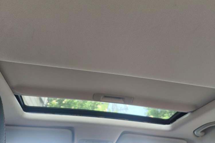 Used Brilliance V3 2017 1.5L Automatic Smart Version Headliner