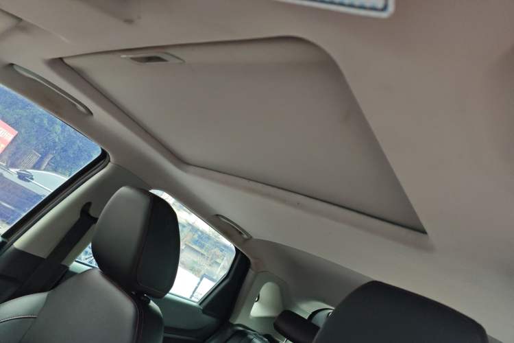 Used Brilliance V3 2017 1.5L Manual Smart Model Headliner