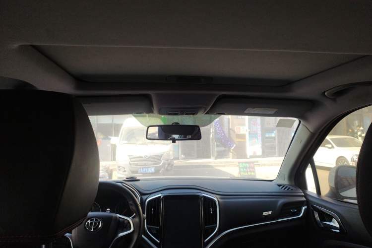 Used Brilliance V3 2017 1.5L Manual Smart Model Headliner