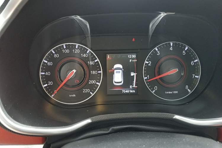 Used Brilliance V3 2017 1.5L Manual Smart Model Instrument Cluster