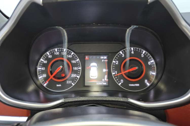 Used Brilliance V3 2017 1.5L Manual Smart Model Instrument Cluster