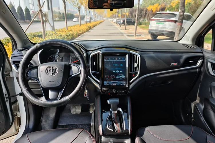 Used Brilliance V3 2017 1.5L Automatic Comfort Model Interior 1