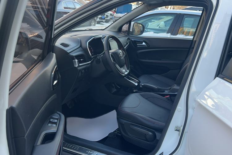 Used Brilliance V3 2017 1.5L Automatic Elite Model Interior 1