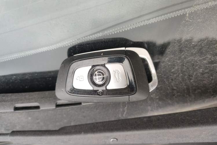Used Brilliance V3 2017 1.5L Manual Smart Model Interior 1