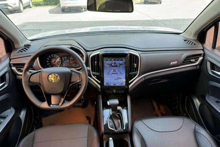 Used Brilliance V3 2017 1.5L Automatic Comfort Model Interior 1