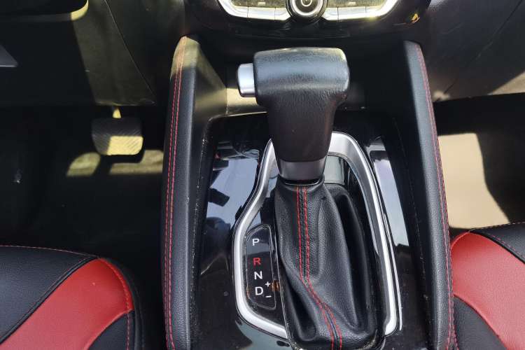 Used Brilliance V3 2017 1.5L Automatic Smart Version Interior 5