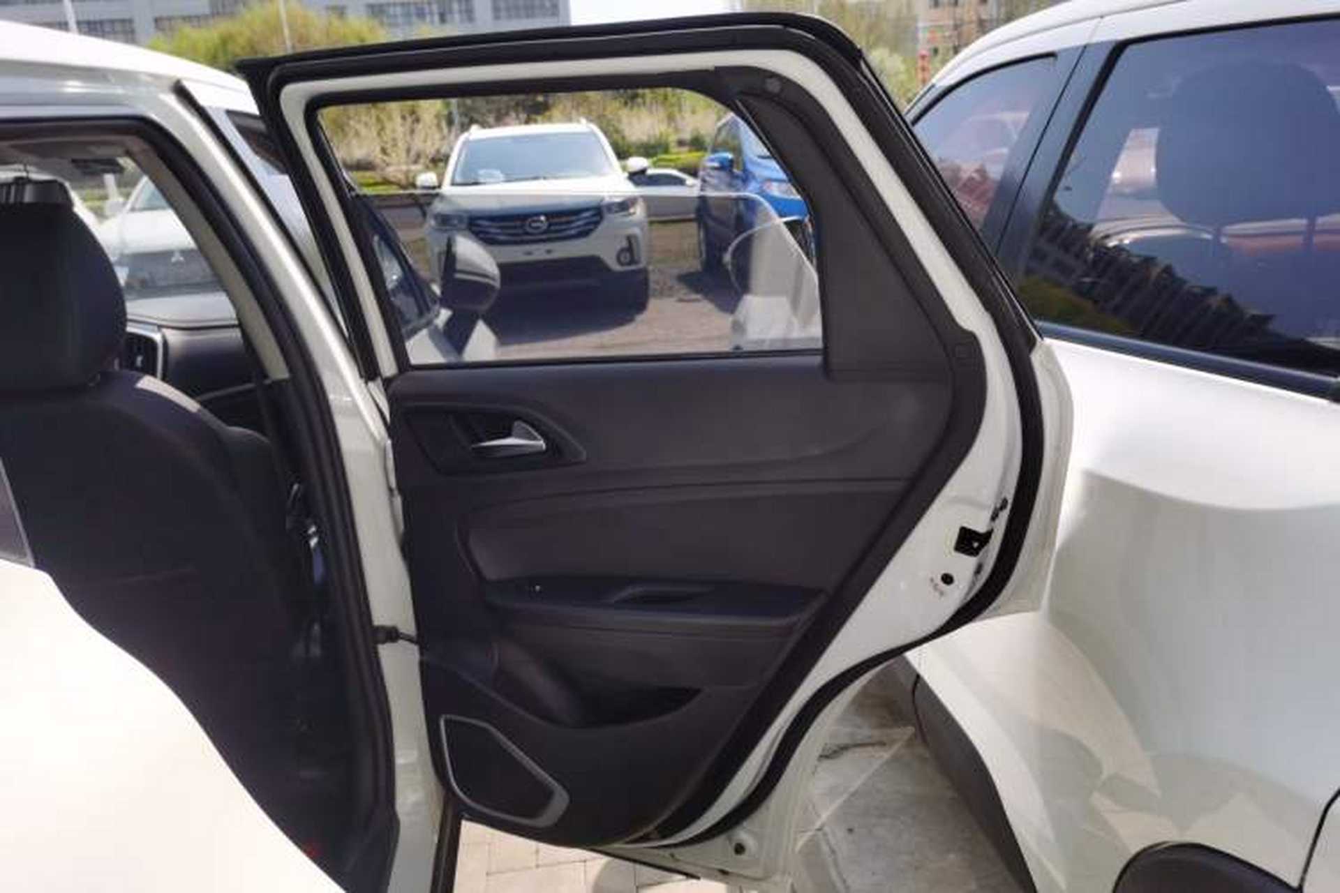 Used Brilliance V3 2017 1.5L Manual Comfort Model Interior 6