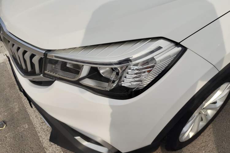 Used Brilliance V3 2017 1.5L Manual Smart Model Left Front Headlight